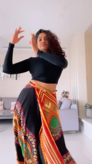 Jamie Lever Instagram - Because it had to be done! #aasakooda on my mind 🎵🎶

#trend trending #dancecover