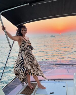 Jamie Lever Instagram - Thank you soo much @deepseaadventuresdxb @raynatours_ for arranging this Yacht 🛥️ ride for us in #Dubai… We had the best time & the most beautiful view of the sunset..