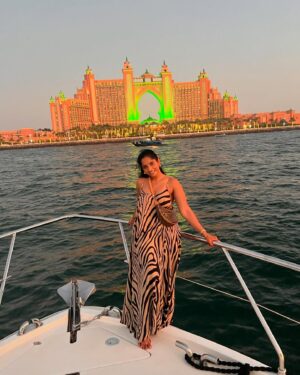 Jamie Lever Instagram - Thank you soo much @deepseaadventuresdxb @raynatours_ for arranging this Yacht 🛥️ ride for us in #Dubai… We had the best time & the most beautiful view of the sunset..