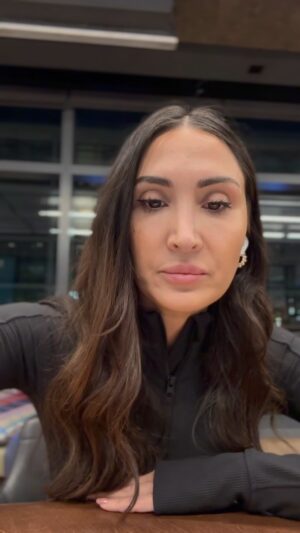 Jandae Percem Instagram - 2023’te Alya filminin sinema çıkış süresince yaşadıklarımı 10 dakikada sığdırarak anlattım. Dilerim böyleleri endüstriden yavaş yavaş çıkartılır ve düzen yerini bulur.

#aysebarim #ayşebarım