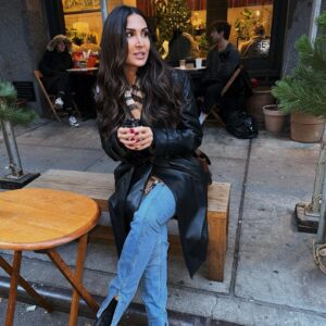 Jandae Percem Instagram - Lyria with Dyria ☕️ 
Friday photo dump with my sister, great job picking a freezing day outside ❄️🩶
I know mom is always with us in spirit especially when the coffee is on the table- her favorite. ❤️