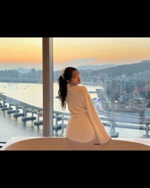 Jang Won-young Instagram - 안녕 2025🤍