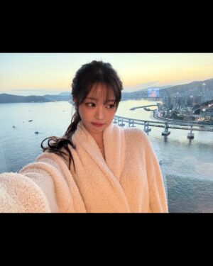 Jang Won-young Instagram - 안녕 2025🤍