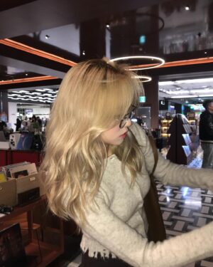 Jang Ye-eun Instagram - 👓