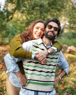 Jankee Parekh Instagram - Free popcorn & walk in the woods for life ❤️

.
@inam35