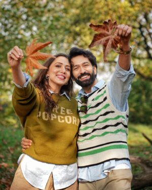 Jankee Parekh Instagram - Free popcorn & walk in the woods for life ❤️

.
@inam35
