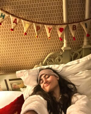 Janki Bodiwala Instagram - A Birth-day-cation 🫶🏼