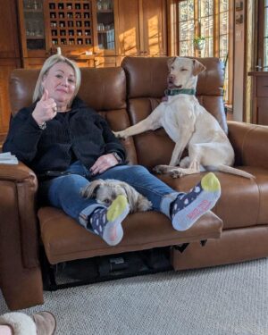 Jann Arden Instagram - These dogs know who the boss is...