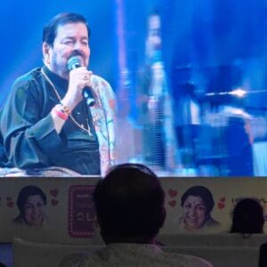 Janvi Chheda Instagram - Honored to be invited by Usha Mangeshkar ji and the Mangeshkar family for Lata ji’s 95th birthday celebration.
Listening to those timeless songs, from the 50s to 2000s, without the distraction of visuals, made me realize just how rich and deep our language and sanskriti truly are. 
It was heart-touching, there were moments when my eyes were teary… Music in its purest form has the power to move us in ways we don’t expect. 

Thank you to the Mangeshkar family for always treating us like your own and for the love we’ve always received.
 Grateful for this unforgettable experience. ❤️ #LataMangeshkar #Sanskriti #TimelessClassics #gratitude