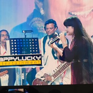 Janvi Chheda Instagram - Honored to be invited by Usha Mangeshkar ji and the Mangeshkar family for Lata ji’s 95th birthday celebration.
Listening to those timeless songs, from the 50s to 2000s, without the distraction of visuals, made me realize just how rich and deep our language and sanskriti truly are. 
It was heart-touching, there were moments when my eyes were teary… Music in its purest form has the power to move us in ways we don’t expect. 

Thank you to the Mangeshkar family for always treating us like your own and for the love we’ve always received.
 Grateful for this unforgettable experience. ❤️ #LataMangeshkar #Sanskriti #TimelessClassics #gratitude
