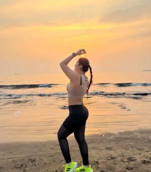 Jasleen Matharu Instagram - Sunset state of mind 🌅 

Edit @edits_hub07