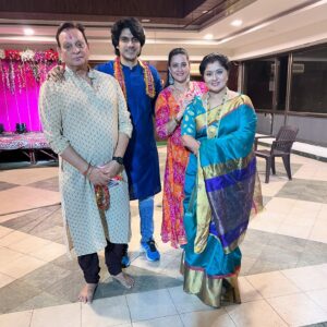 Jaswir Kaur Instagram - Some pictures from Mata Ki Chowki at Ravi ji and Sudha ji 
🙏💐😇