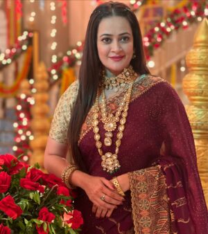 Jaswir Kaur Instagram - Wishing you all very Happy Diwali 🪔
May this Festival be Filled with lights, joy, and prosperity 🤩May this Festival bring endless happiness to your life’s ♥️🧿
