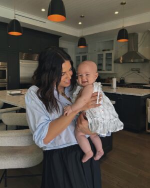 Jenna Dewan Instagram - Six months of Rhi 🤍 I still just stare at you and can’t believe I’m lucky enough to call you mine. The way you seem to make everything better and everyone happier… something tells me you have the healing touch in this life ✨ Also, thank you for saving all your giggles for your siblings, they are obsessed with you ❤️