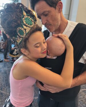 Jenna Dewan Instagram - Six months of Rhi 🤍 I still just stare at you and can’t believe I’m lucky enough to call you mine. The way you seem to make everything better and everyone happier… something tells me you have the healing touch in this life ✨ Also, thank you for saving all your giggles for your siblings, they are obsessed with you ❤️
