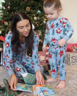 Jenna Johnson Instagram - Christmas at the Chmerkovskiy’s 2024 🎄