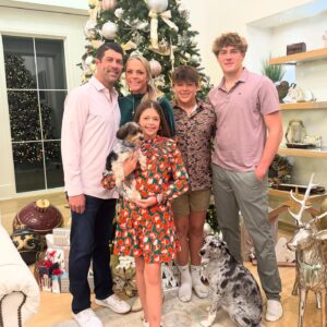 Jennie Finch Instagram - Merry CHRISTmas!!!! Blessings & love to you & yours!!! 
My favorite holiday tradition of Christmas Eve Candlelight service (celebrating our Saviors birth) & coming back home with all our family for soup/gumbo! 🎄❤️
I’d love to know, what is your favorite holiday tradition?
