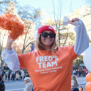 Jennifer Connelly Instagram - Thanks to everyone who made this such an amazing day — the new friends I made before the race, the incredible crowd that supported us all the way, the volunteers and organizers who made it possible, and my family - the best cheer squad ever. Congrats to all the runners, and special shout out to everyone who donated to @fredsteammskcc. 
I love NY !!!!!🗽 
@nycmarathon @nyrr