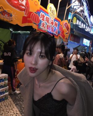 Jeon Hee-jin Instagram - See u tomorrow Macau ♡