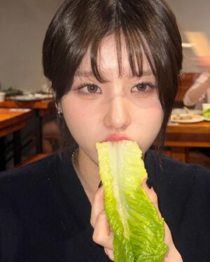 Jeon Hee-jin Instagram - 돔황가 🦘💨