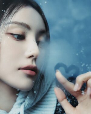 Jeong Jin-sol Instagram - @thestarmagazine 🩵