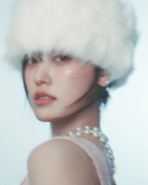 Jeong Jin-sol Instagram - @thestarmagazine 🩵
