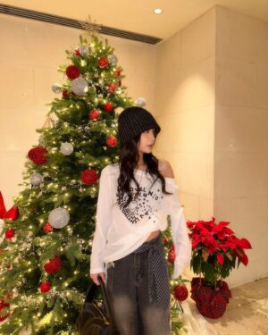 Jessica Chan Yee Chun Instagram - 🎄