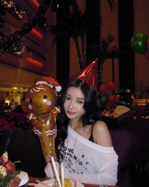 Jessica Chan Yee Chun Instagram - 🎄