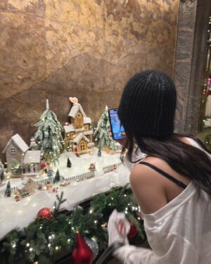 Jessica Chan Yee Chun Instagram - 🎄