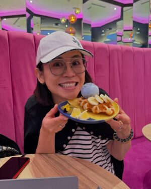 Jessica Hester Hsuan Instagram - Pretty delicious😍! Thanks for recommending, Shao Wen! 😉

#baskinrobbins