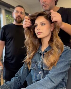 Jessica May Instagram - 🌟 Back to the city 💫

Hair: @erdemgulll @mehmetturkibis 
Make up: @hanifeozsy 

#beauty #glam