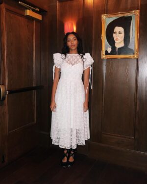 Jessica Williams Instagram - I dropped by to the @todayshow last week and spoke to Hoda and Jenna about the Shrinking finale and just a bunch of nonsense! Thank you for having me! 

👗: @rodarte
👠 : @brothervellies
💎 : @grownbrilliance @celestestarre @sifjakobsjewellery 

Stylist// @sarahslutsky 
Stylist assistant// @carlee___ 
Makeup// @rebeccarestrepo 
Hair// @ursulastephen