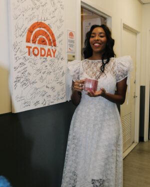 Jessica Williams Instagram - I dropped by to the @todayshow last week and spoke to Hoda and Jenna about the Shrinking finale and just a bunch of nonsense! Thank you for having me! 

👗: @rodarte
👠 : @brothervellies
💎 : @grownbrilliance @celestestarre @sifjakobsjewellery 

Stylist// @sarahslutsky 
Stylist assistant// @carlee___ 
Makeup// @rebeccarestrepo 
Hair// @ursulastephen
