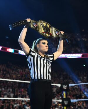 Jessika Evelyn Heiser Instagram - What an incredible 2024.

I’ve been feeling so much gratitude over the past few days. I got super sick after travel last week so it’s given me some time to reflect.

To think all the way back to Australia and the Elimination Chamber, to the insane crowd in France in May and all the UK trips in between. To travel the world, to be in a video game for the first time, to continuing to evolve in my personal fitness. Phew. 

Blessed. 

Thank you all for joining me on this crazy journey. 

Hang on tight because 2025 is going to be insane in the best way! 

Happy New Year 🎈🎊