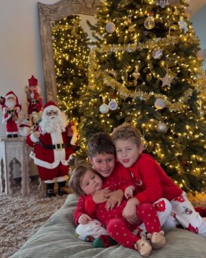 Jesta Hillmann Instagram - Les 3 amours de ma vie, pour toujours et plus que tout mes fils ❤️❤️❤️