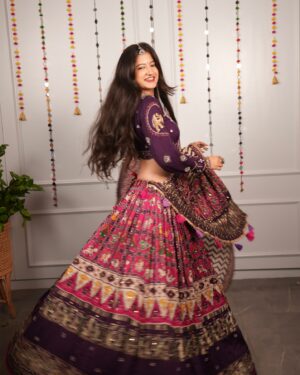 Jhanvi Bhatia Instagram - Somehow the fit is giving Leela 🫣💜

Fell in love w this and wore it the first day to Garba and def did get a lot of compliments 🥰✨
Would recco for Diwali too hehe 😉

Lehenga from @anita_thakkar_dressesonrent 
Styled by @ashgkz 

#lehenga #lehengacholi #garba #navratri #navratrioutfit #navratrispecial #lehengalove #diwali #diwalioutfit #explorepage #foryou #indianfashion #indianoutfitideas #jhanvibhatia