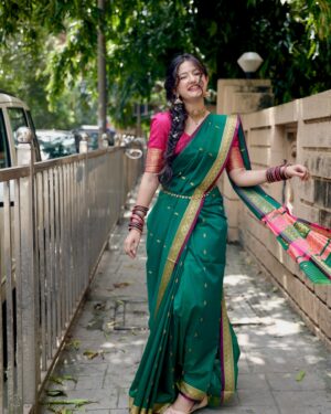 Jhanvi Bhatia Instagram - Throwback to wearing a Nauvari for Ganpati Bappa 😍🫶🏻💖🙏🏻✨

Miss my 10 days of saree days hehe🙈

#nauvari #nauvarisaree #marathimulgi #marathilook #saree #indianfashion #indianoutfit #indianfashioninfluencer #indianoutfitideas #explorepage #foryou #weddingfashion #weddingoutfitideas #festivefashion #jhanvibhatia