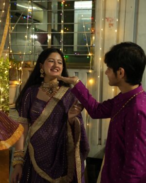 Jhanvi Bhatia Instagram - Dressed like my parents would approve - extra golden and unapologetically Marwadi 🤭💜✨

Ready to crash your wedding, send me the invite now lol 😌

Lil surprise in the end heheh 🥰

#weddingoutfitideas #weddingoutfit #shaadiseason #lehenga #lehengalove #lehengasaree #weddingfashion #explorepage #foryou #marwadi #marwadistyle #indianwedding #personalstylist #jhanvibhatia