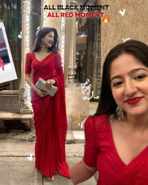 Jhanvi Bhatia Instagram - SAVE this for your FAREWELL SAREE INSPO 🤭💖

Which one’s your FAVOURITE out of the 9?😍 Tell me in the COMMENTS ❤️

#saree #farewell #farewellsaree #sareeinspiration #sareeideas #sareelove #sareefashion #explorepage #foryou #sareestyle #personalstyling #jhanvibhatia