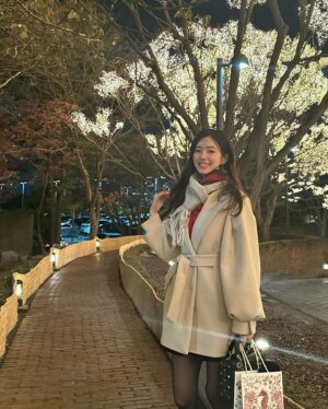 Jin Se-yeon Instagram - 메리크리스마수🎄❤️