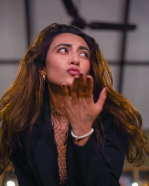 Jinal Joshi Instagram - •
•
•
•
•
#jinaljj #portrait #photooftheday #mood #expression #love #black #picoftheday
