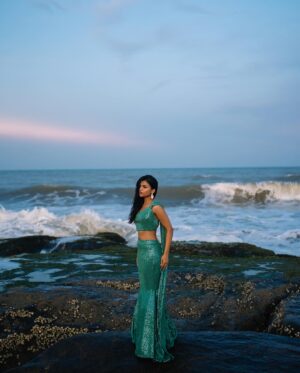 Jini Sundarraj Instagram - Kadal 🌊 🧜‍♀️ 
.
.
Outfit from scratch
Pc @shotsbyharsha