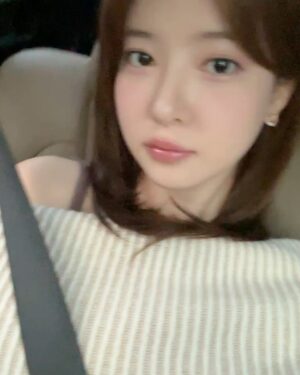 Jo Soo-min Instagram - 추우니까 요새 푹 빠진 따듯한 이 노래🎵✨