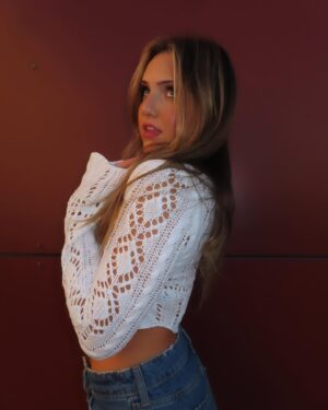 Joelle Better Instagram - kisses to @edikted cyber monday sale💋60-80% off EVERYTHING! shop now! Use code “OFFICIALJOELLEBETTER10” ✨💋