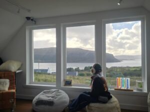 Jolin Tsai Instagram - ❤️蘇格蘭 isle of Skye ❤️
治癒之旅 愛死了
眼睛友善😘😘
還意外的學了駕船🎉🎉