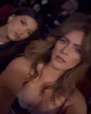 Jordan Claire Robbins Instagram - Absolutely cackled my way through this movie and could not be prouder of @sofiapernas 💫🥹 it hits theatres today, go check it out to laugh your socks off and see Jim Carrey at his finest!!!

Thanks to @albertlortega for these smashing carpet photos and to @paramountpics for having me ❤️