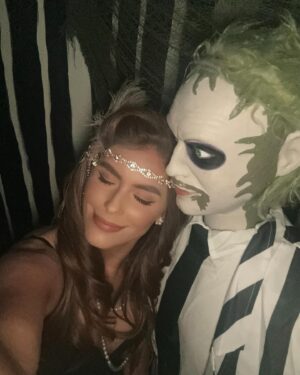 Jordan Claire Robbins Instagram - love at first fright 🖤