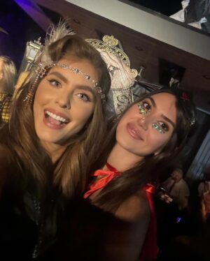 Jordan Claire Robbins Instagram - love at first fright 🖤