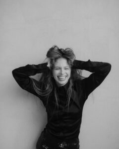 Actress Jordan Clark HD Photos and Wallpapers March 2025