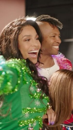Jordin Sparks Instagram - The holiday season is all about finding and spreading joy in the simplest moments. In this new EP by @jordinsparks we hope it brings you even more of that magical feeling✨🎄